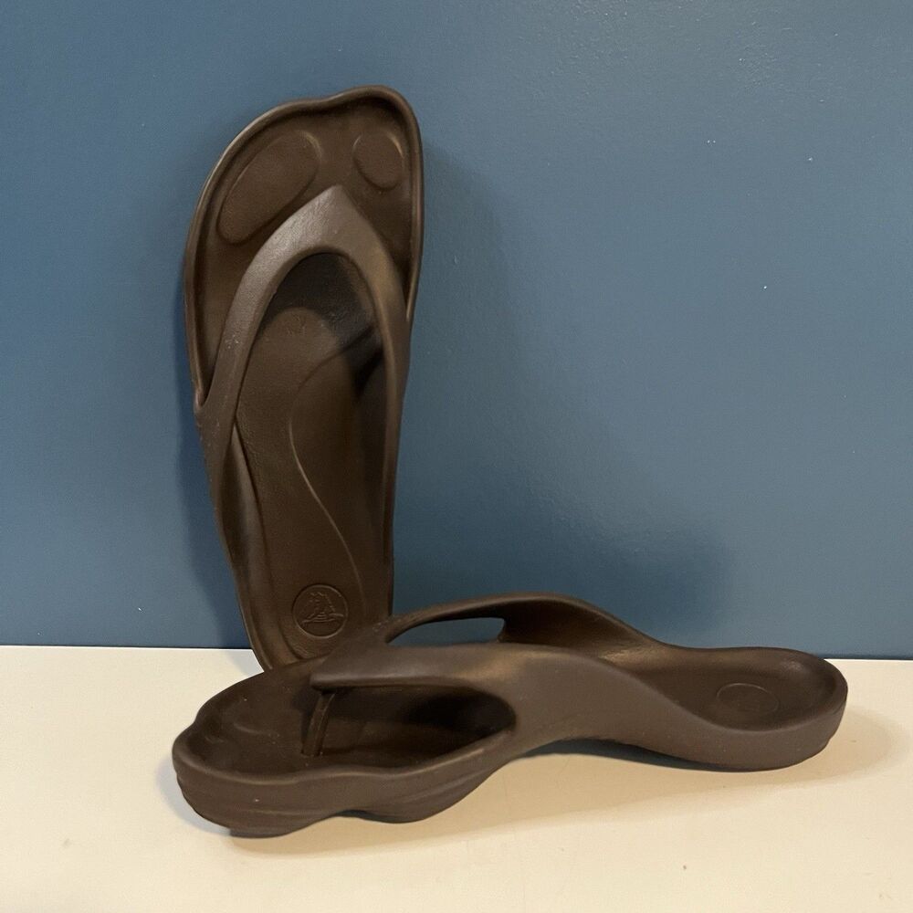 Crocs Women’s Sandals Boulder Colorado Thongs Flip Flops Slip On Sz10 Espresso